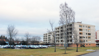 Bostadshus på äldreboende i sex våningar. Husen har sex våningar.